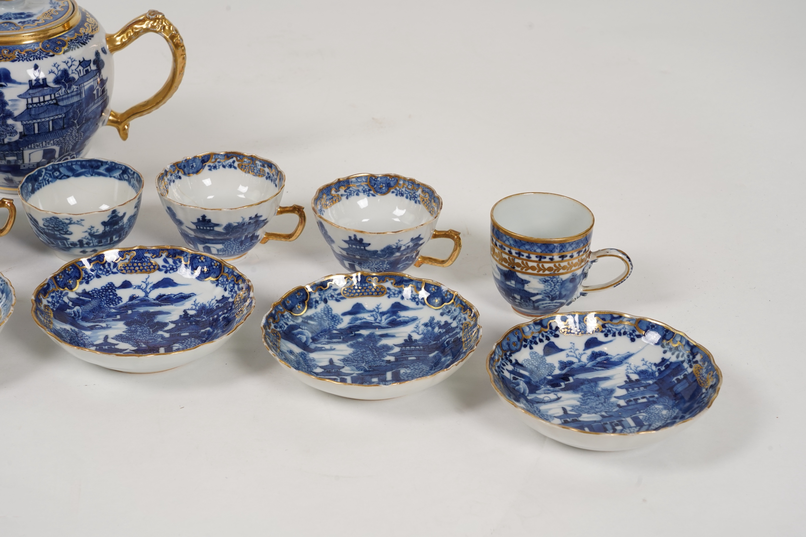 A group of Chinese gilt-decorated blue and white tea wares, Qianlong period
